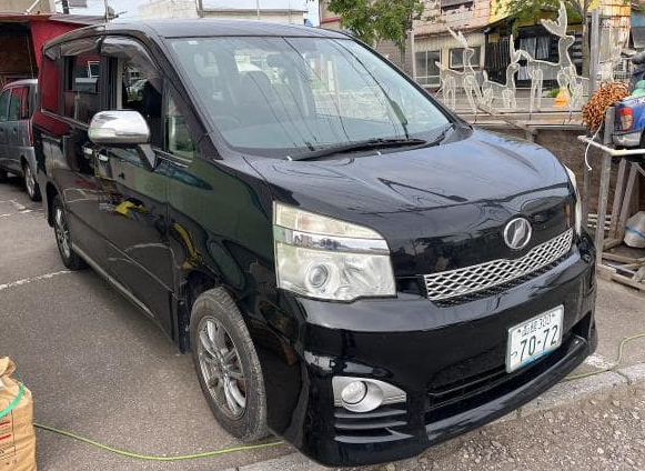 2010 TOYOTA VOXY 2.0X4WD