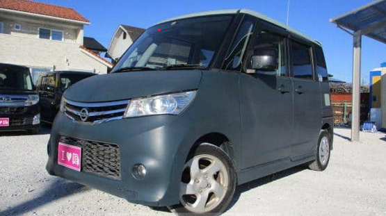 2010 NISSAN ROOX
