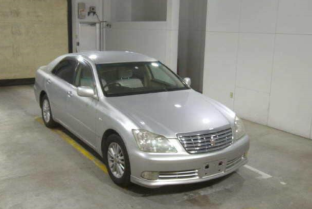 2005 TOYOTA CROWN